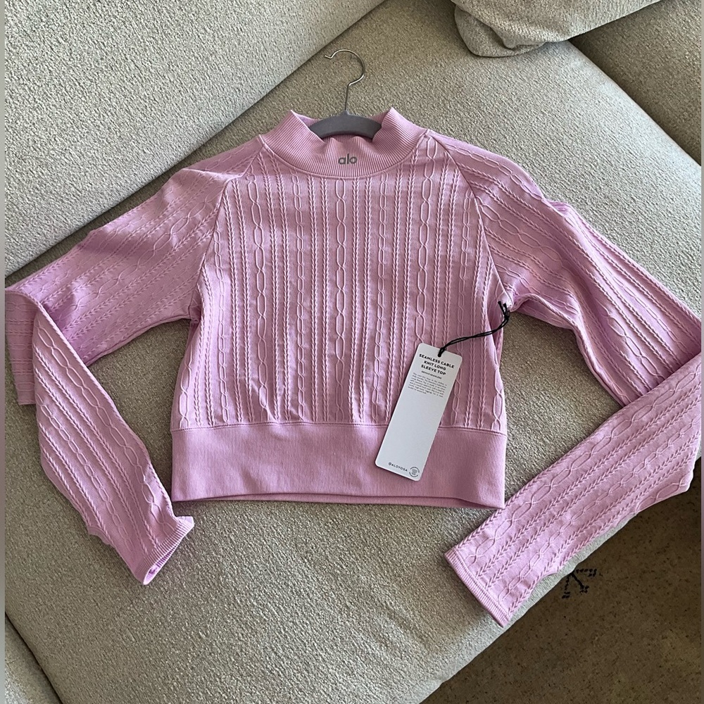 ALO seamless cable knit top size LARGE.  Color Bubblegum Pink. SOLD OUT !